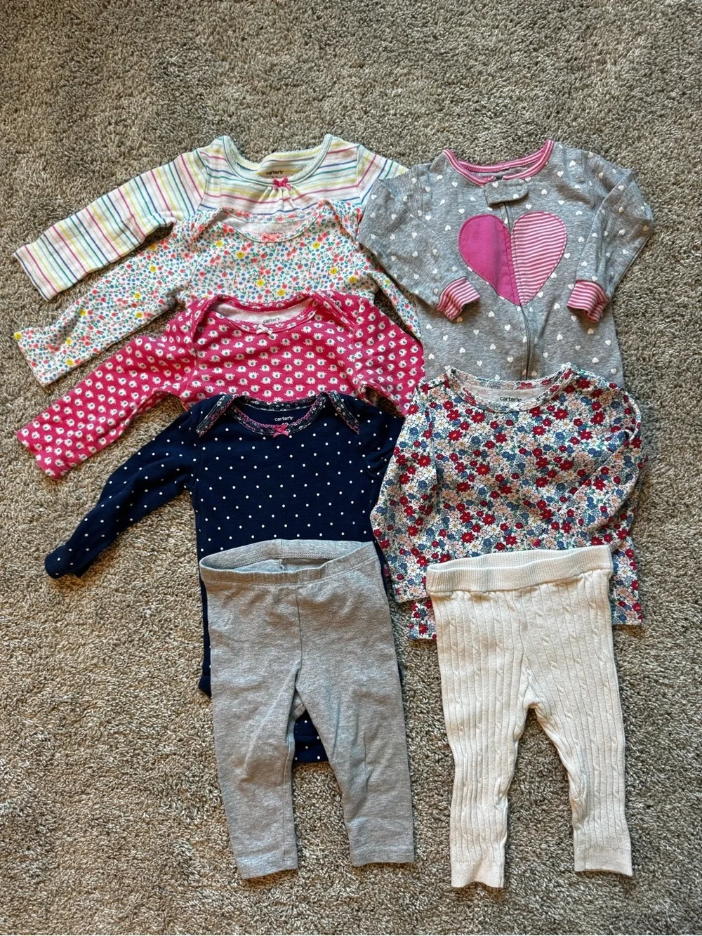 Baby Girl Clothing Bundle Carter’s Onesies Pajamas Leggings Lot size 12 Months